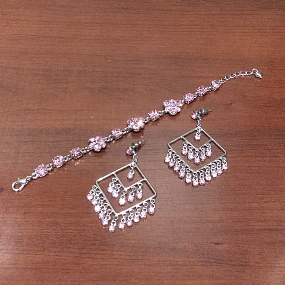 Vintage earrings and bracelet set